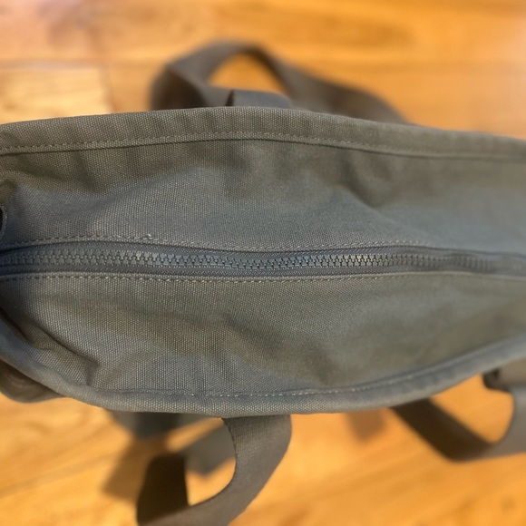 Athleta Large Kinetic Tote Bag Weekender Yoga Gray Canvas Women’s - Picture 4 of 8